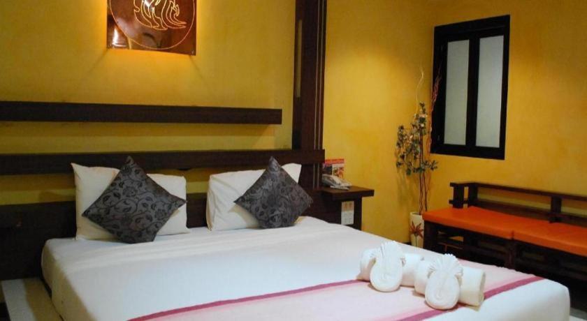 Tanisa Resort Chumphon Exterior foto