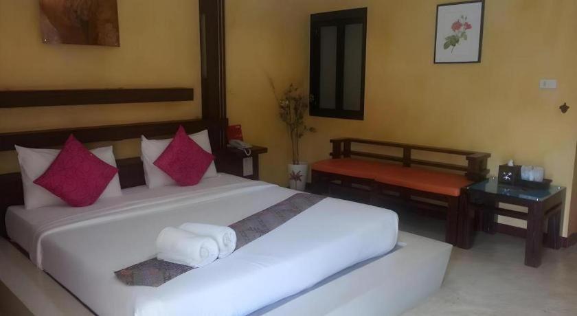 Tanisa Resort Chumphon Exterior foto